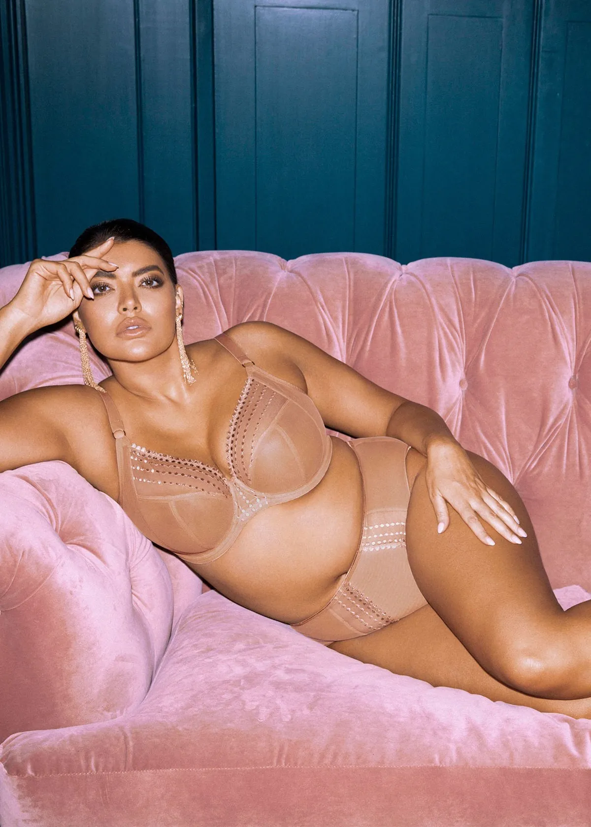 Валентина Наппи порносын қараңыз